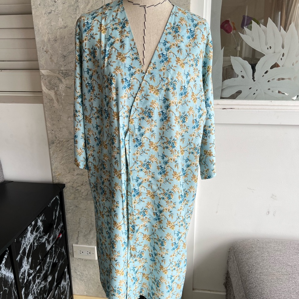 Blue Tropical Pattern Robes, Rayon Robe - Picture 5 of 9